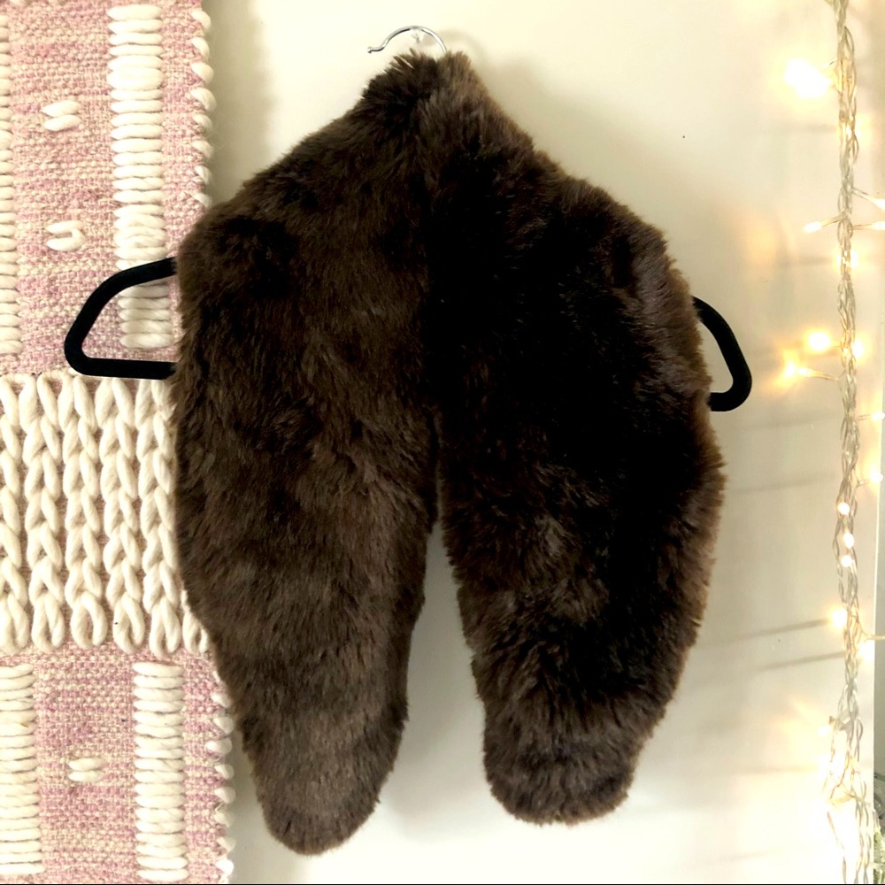 Aritzia Babaton Brown Fur Throw Scarf Shawl Stole